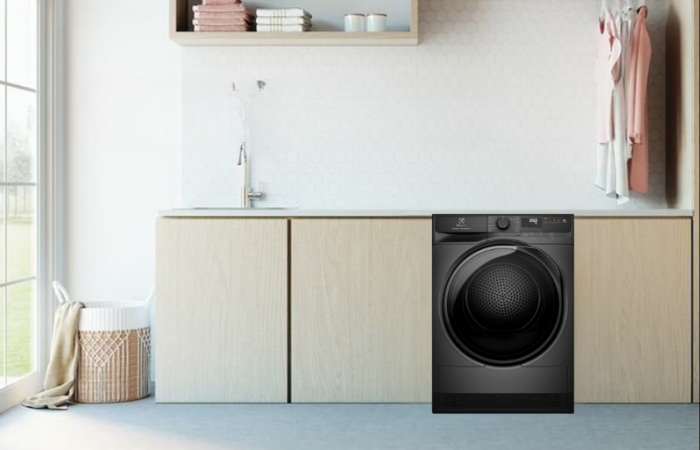 Máy sấy bơm nhiệt Electrolux 8 kg EDH803J5SC - Thiết kế sang trọng và hiện đại