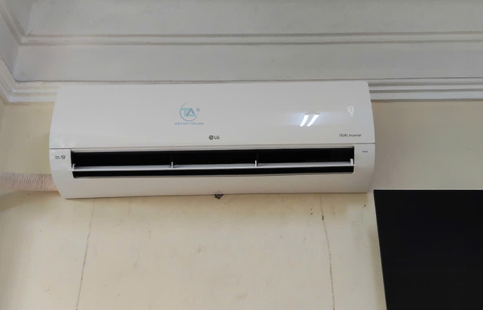 Điều hòa LG 18000BTU IEC18G1 thiết kế tinh tế, hiện đại